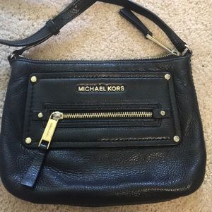 Michael kors crossbody